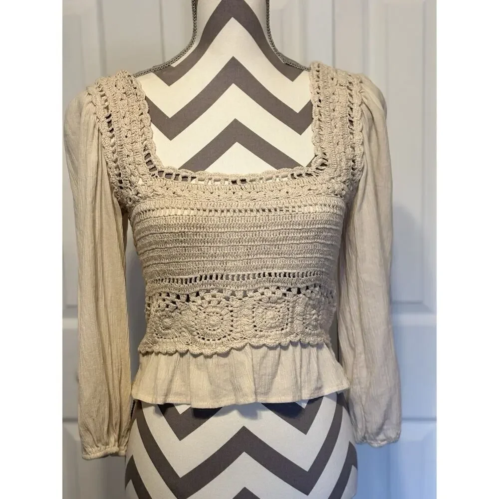 American Eagle Women Small Crop Top Beige Boho Crochet Crinkled Stretch